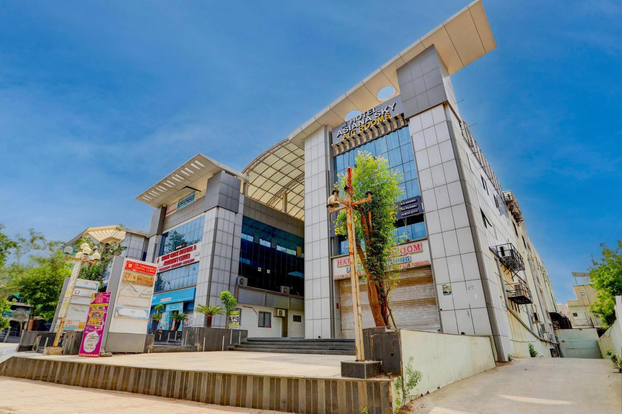 Hotel O Sun Light Ahmedabad Exterior photo