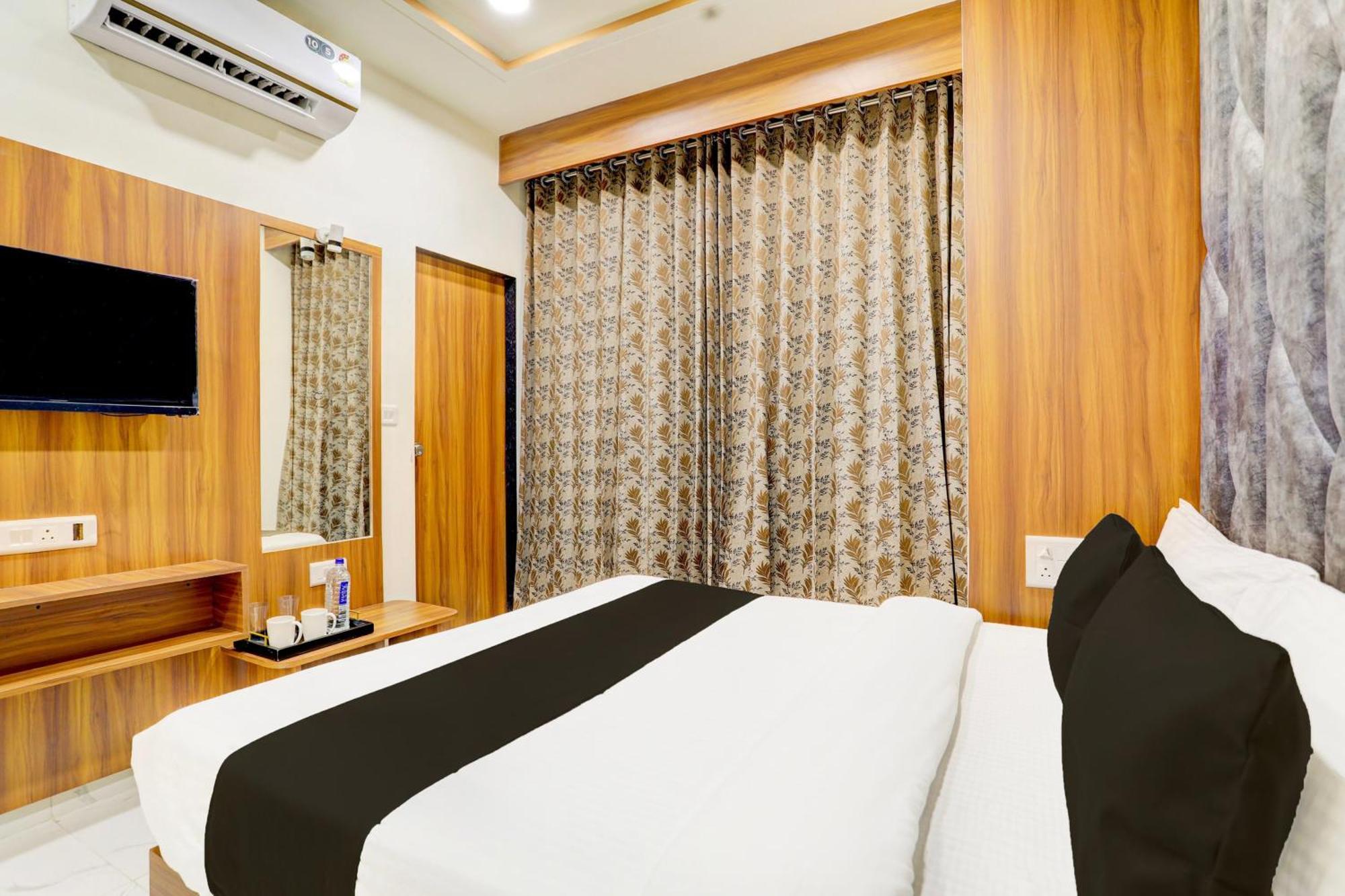 Hotel O Sun Light Ahmedabad Exterior photo